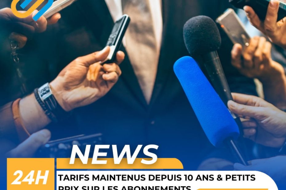 Image de micros pointés vers une personne en costume, annonçant des tarifs stables depuis 10 ans et des abonnements à prix réduit.